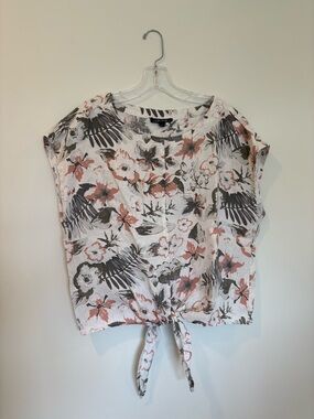 Charlie B 100% Linen Floral Tie Front Top Size Large Boho Summer